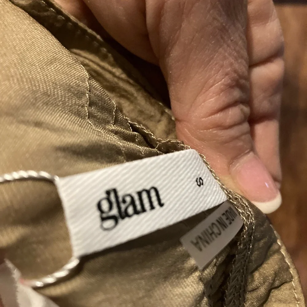 Glam Long Sleeve Tiered Button Down Taupe Small - Picture 5 of 5